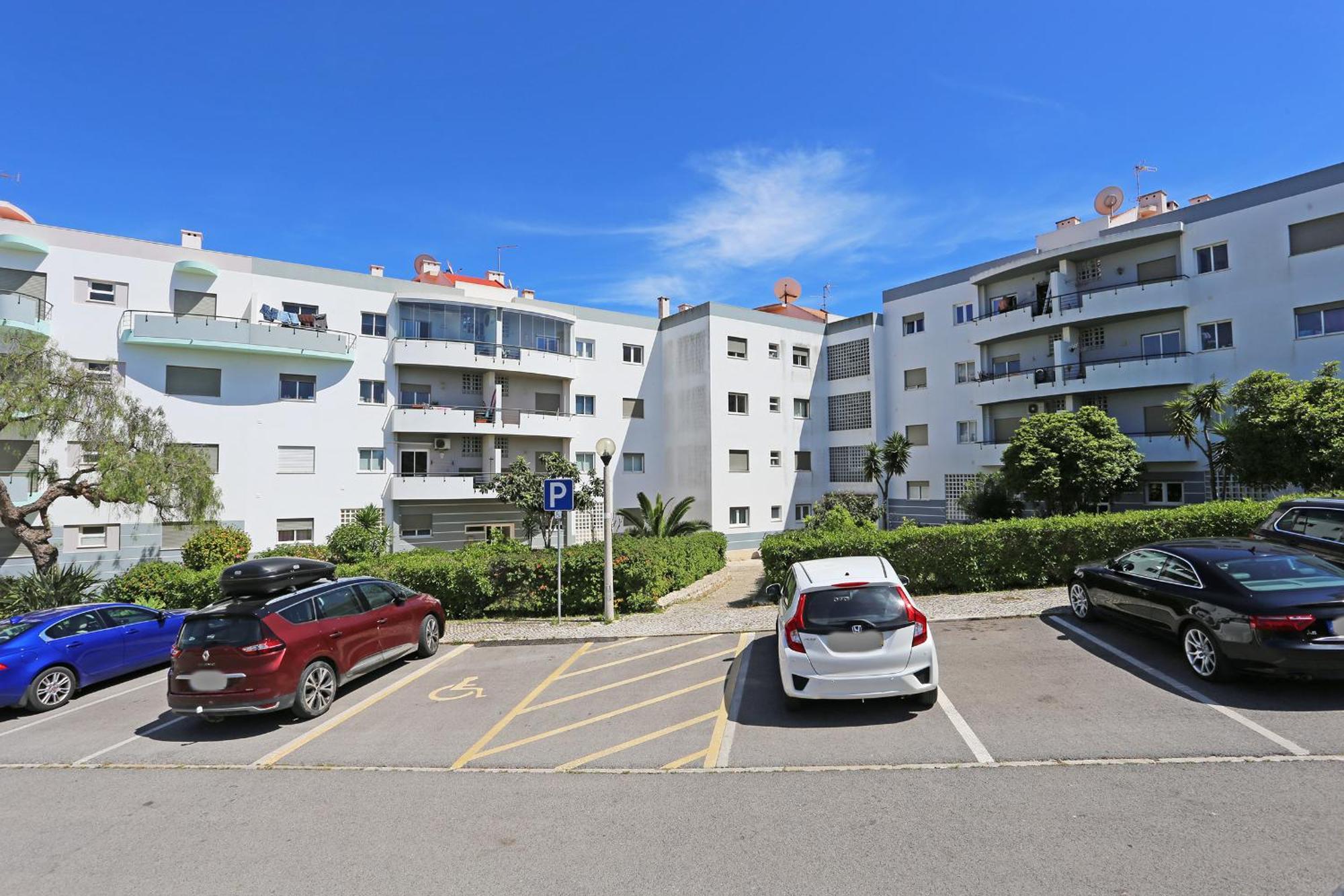 P - Meia-praia Seaview Lagos